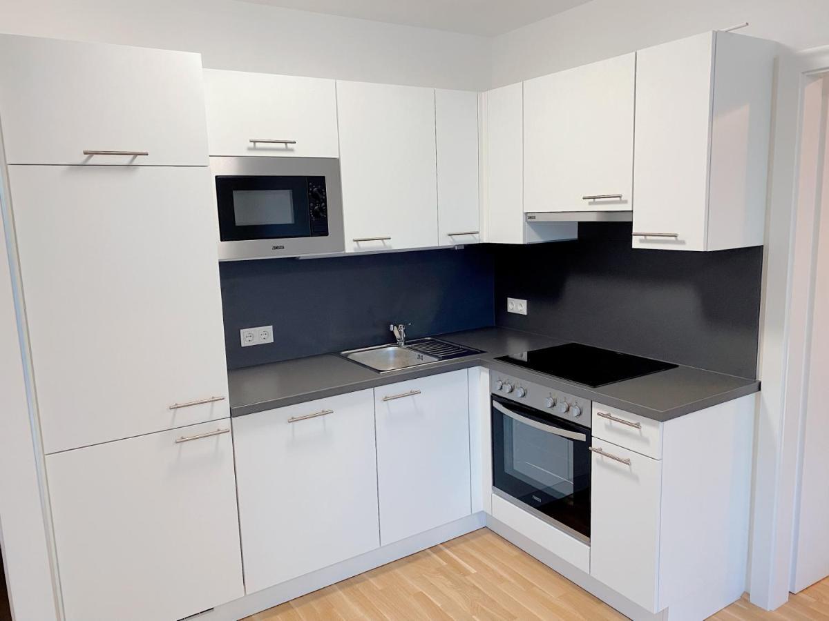 U1 Alte Donau Old Danube City Apartment 2 Вена Экстерьер фото